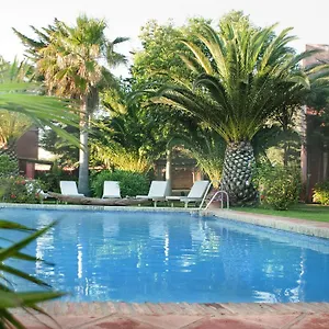 100% Fun Otel